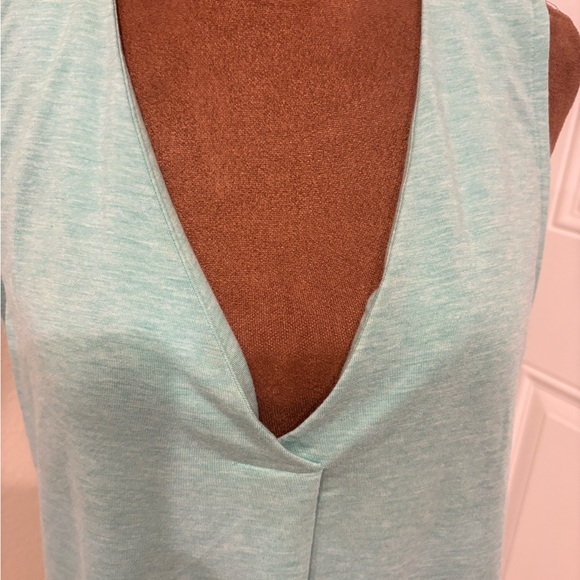 Tommy Bahama Light Blue V-Neck Tank Top - Picture 4 of 4